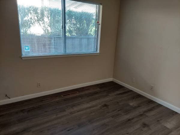 2BR/1BA Duplex · Sunnyvale photo 4