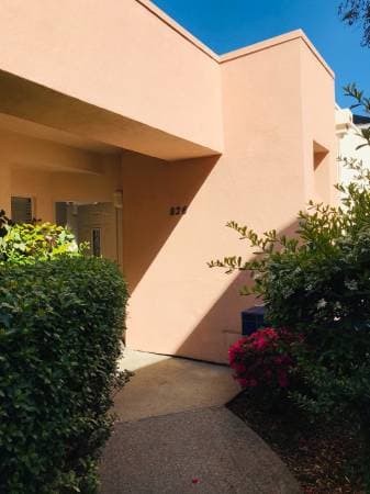 2BR/2BA Townhouse on Lakeshore Drive · Redwood City photo 3