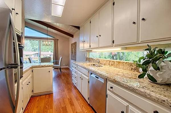 2BR/2BA Condo on E Hilton D · Boulder Creek photo 5