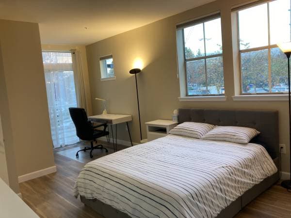 2BR/2BA Apartment · Los Altos photo 5