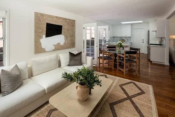 2BR/2BA Single Family House on Wildwood Ave · San Carlos photo 4