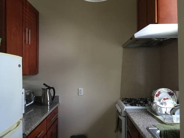 1BR/1BA Condo · Berkeley photo 4