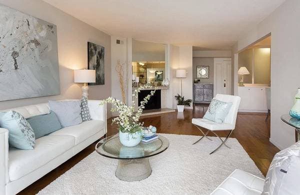 2BR/2BA Condo · Oakland photo 3