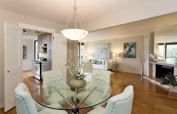 2BR/2BA Condo · Oakland photo 4
