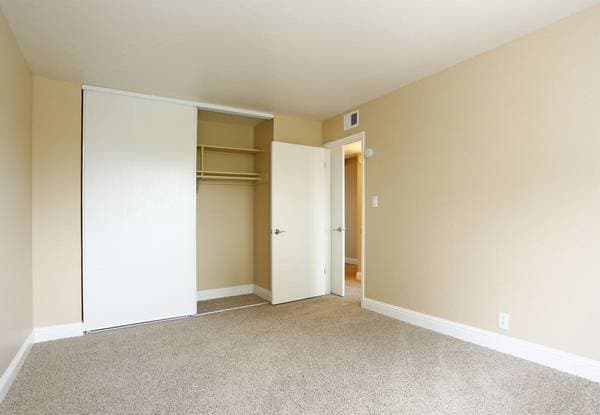1BR/1BA Apartment on Orchard Avenue · Hayward photo 5