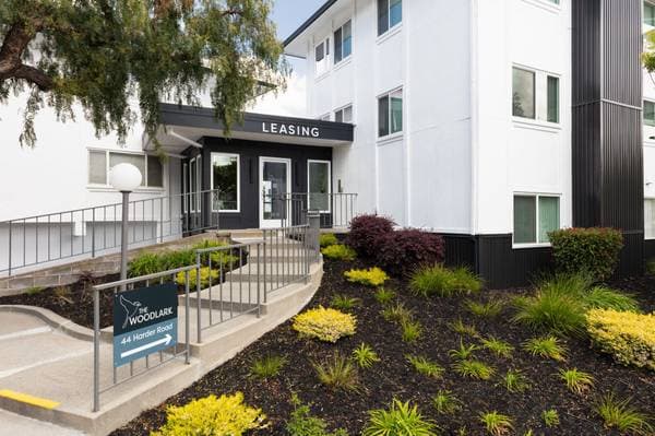 1BR/1BA Apartment on Harder Road · Hayward photo 5