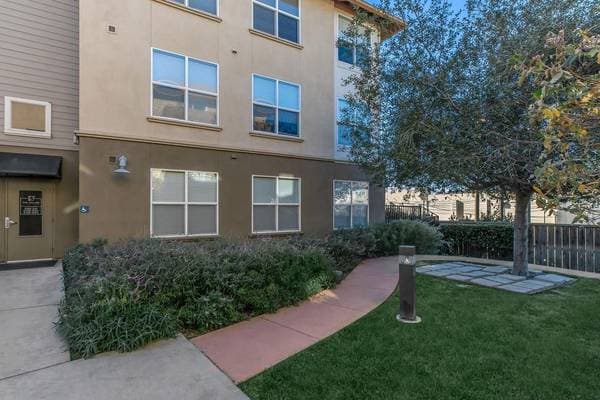 1BR/1BA Apartment on Schmidt Lane · El Cerrito photo 1