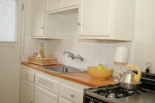 1BR/1BA Apartment · Alameda photo 5