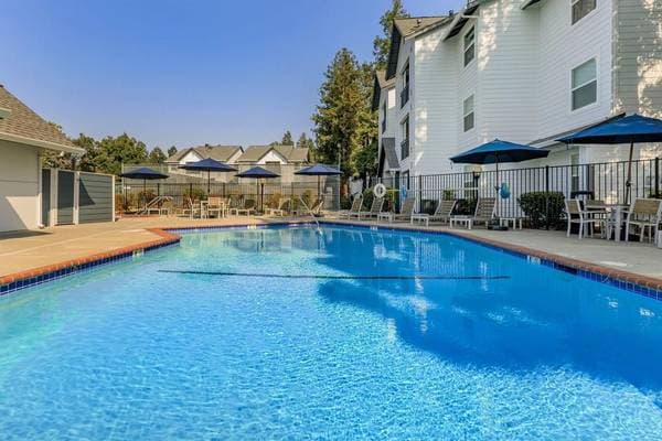 2BR/1BA Apartment on North Milpitas Boulevard · Milpitas photo 1