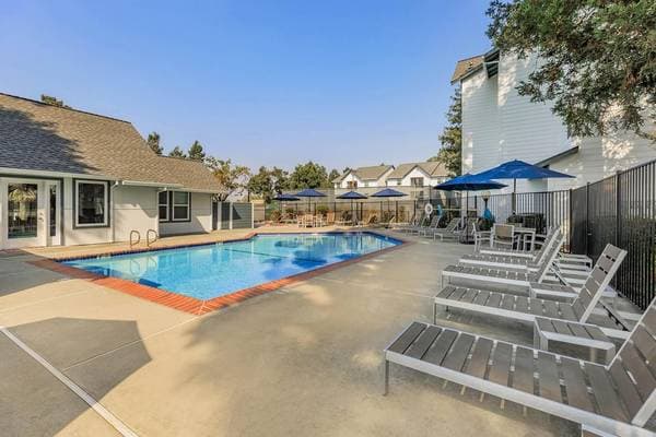 2BR/1BA Apartment on North Milpitas Boulevard · Milpitas photo 2