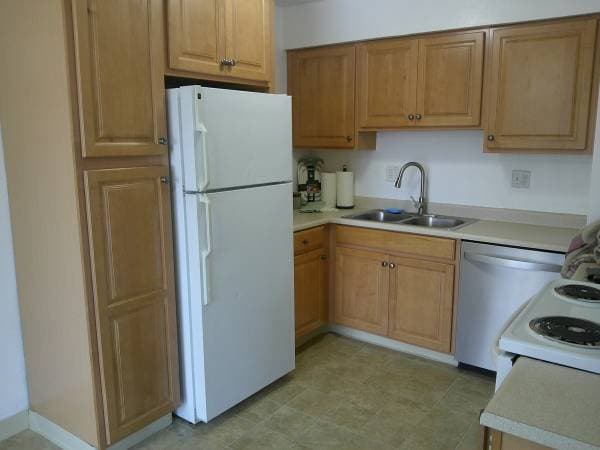 2BR/1BA Apartment on Freitas Ct · Santa Rosa photo 3