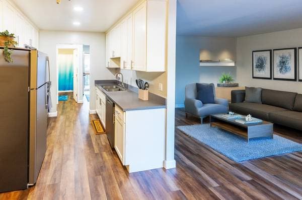 1BR/1BA Apartment on Lexington St · Fremont photo 3