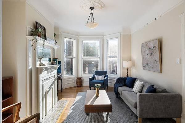 2BR/1BA Apartment · San Francisco photo 2