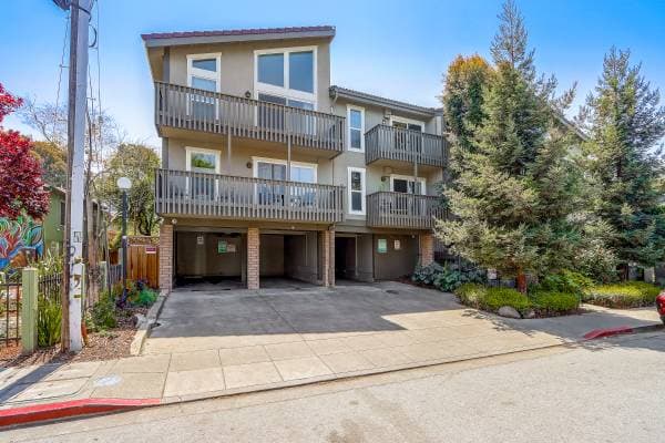 1BR/1BA Condo · Palo Alto photo 1