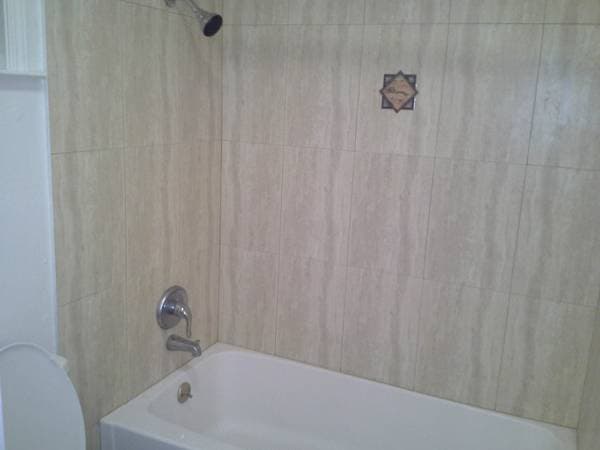 1BR/1BA Duplex · Hayward photo 2