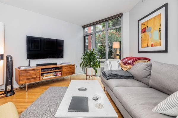 2BR/2BA Townhouse · San Francisco photo 5