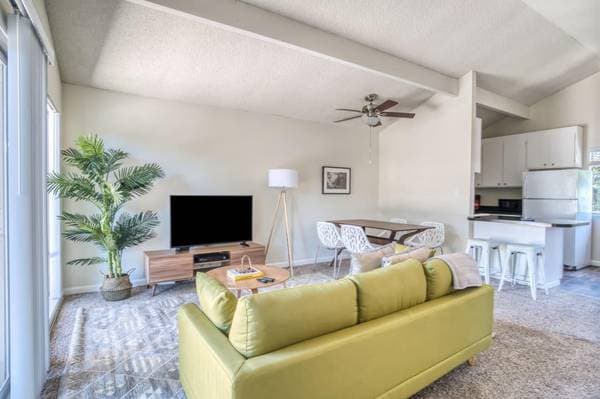 0BR/1BA Apartment on Westcliffe Lane · Walnut Creek photo 1