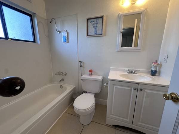 1BR/1BA Apartment · Berkeley photo 4