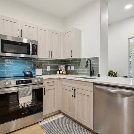 1BR/1BA Apartment on Ryland St. · San Jose photo 4