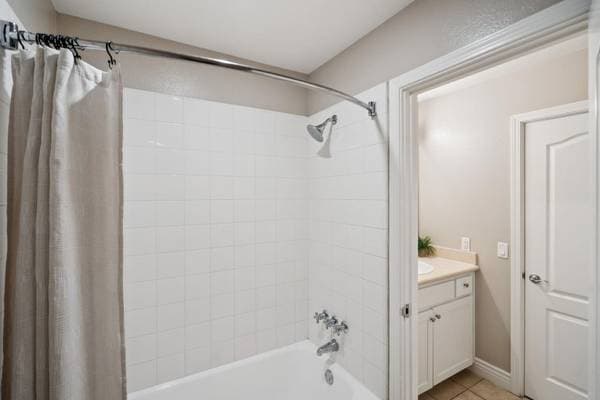 2BR/2BA Apartment on Massol Avenue · Los Gatos photo 3
