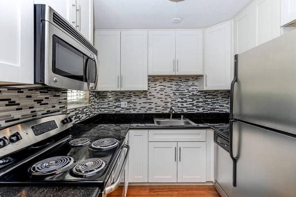 1BR/1BA Apartment on Central Avenue · Fremont photo 3