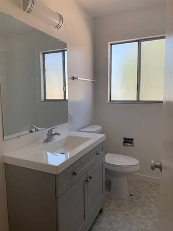 2BR/1BA Apartment · Berkeley photo 5