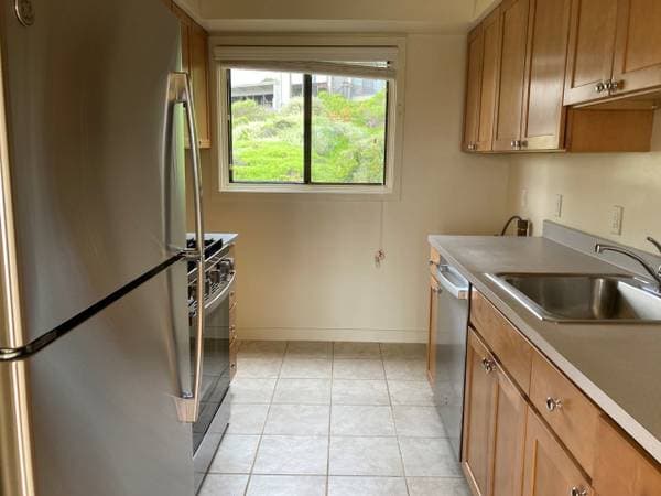 2BR/1BA Apartment · San Francisco photo 3