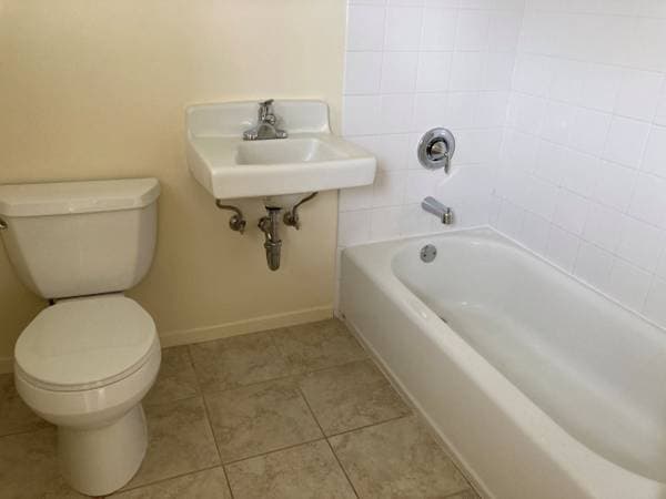 2BR/1BA Apartment · San Francisco photo 5