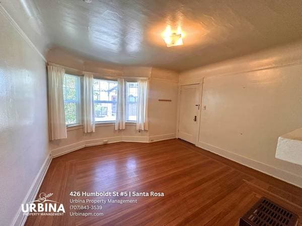 1BR/1BA Apartment on Humboldt St · Santa Rosa photo 3