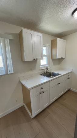1BR/1BA Apartment · Oakland photo 3