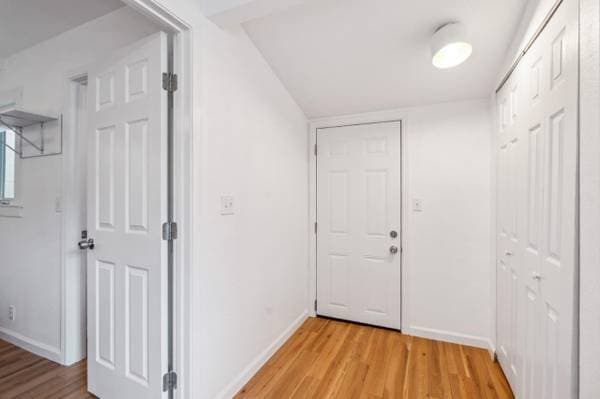1BR/1BA Single Family House on Laurel St · Santa Cruz photo 4