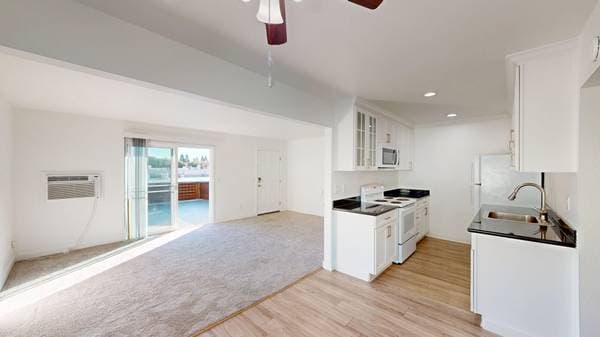 1BR/1BA Single Family House on Enfrente Rd - 12 · Novato photo 2