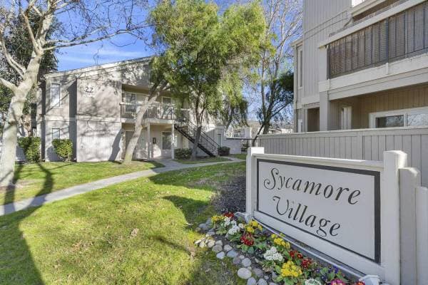 2BR/2BA Apartment · Tracy photo 4