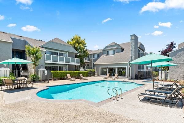2BR/2BA Apartment on South Bascom Avenue · Campbell photo 4