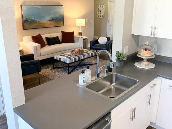 1BR/1BA Apartment on Owens Drive · Pleasanton photo 1