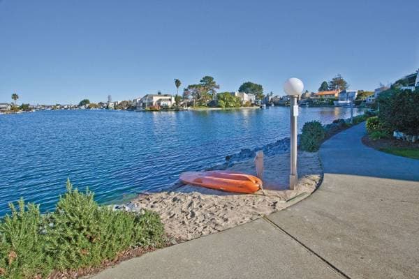 2BR/2BA Apartment on Foster City Boulevard · San Mateo photo 3