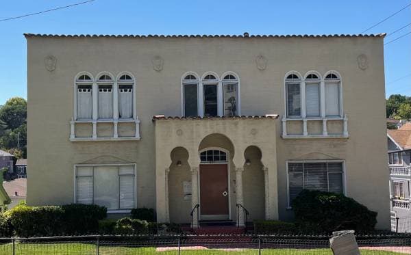 897 Walker Avenue, Oakland, CA 94610 photo 1
