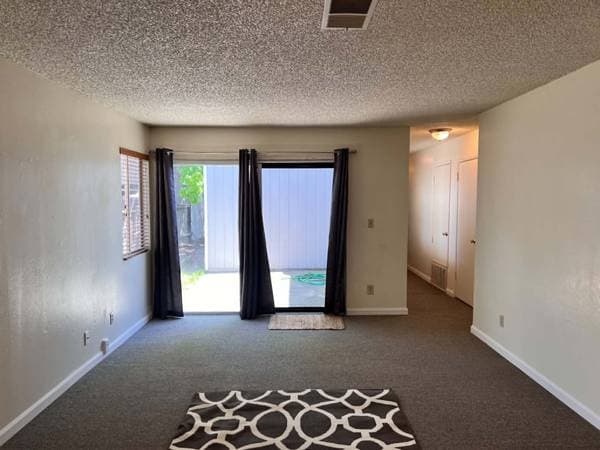 2BR/1BA Duplex · Fairfield photo 1