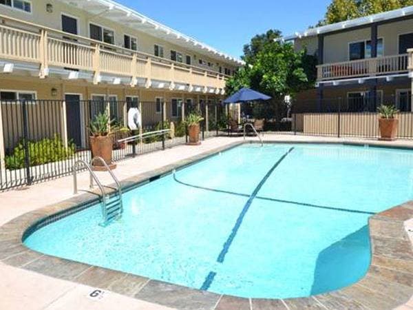2BR/2BA Apartment on California St · Los Altos photo 1