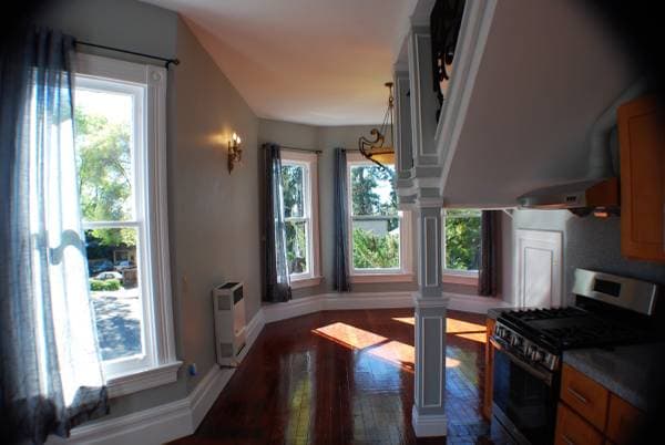2BR/1BA Apartment · Berkeley photo 2