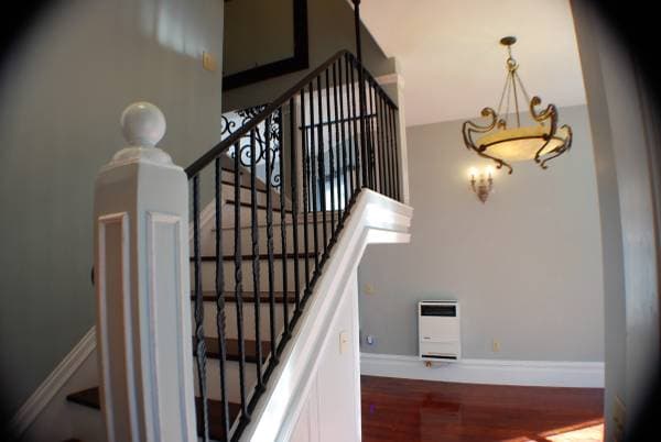 2BR/1BA Apartment · Berkeley photo 3