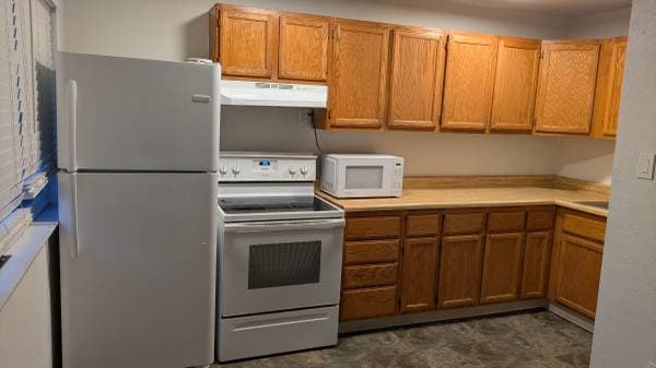 2BR/1BA Apartment · Emeryville photo 3