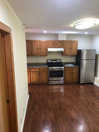 2BR/1BA Apartment · Oakland photo 1