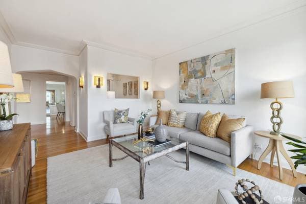 Stunning 4Bed/2.5ba Condo in Pacific Heights photo 4