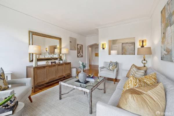 Stunning 4Bed/2.5ba Condo in Pacific Heights photo 5