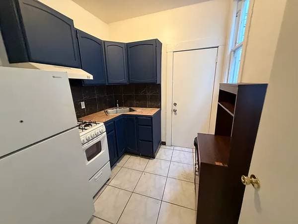 Apartments on Taraval Street · San Francisco photo 1