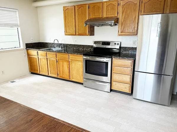 Spacious and Bright 3 Bed, 3 Bath Westlake Home photo 2