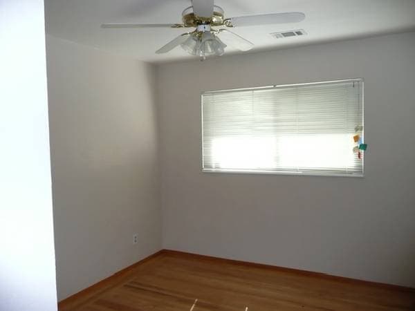 3BR/2BA Single Family House · Livermore photo 5
