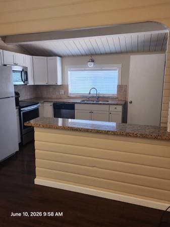 3BR/1BA Duplex · Windsor photo 2