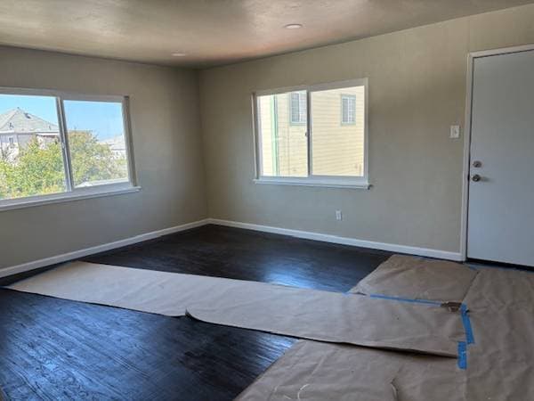 3BR/1BA Apartment · Oakland photo 4